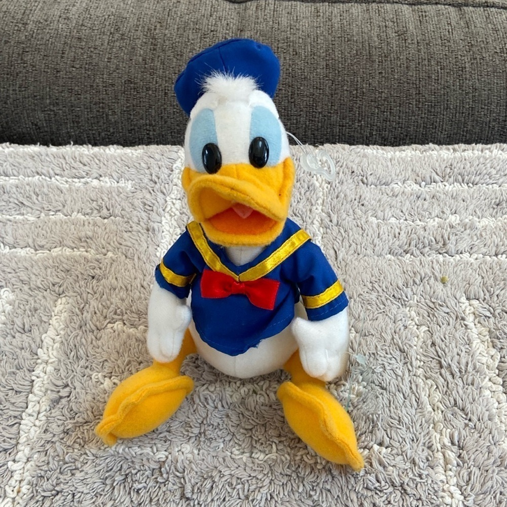 NWT stuffy. Donald Duck​​​​​